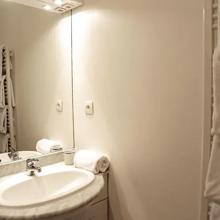 Condillac - Localisation Exceptionnelle 2 Avec Ascenseur Et Parking Appartement *